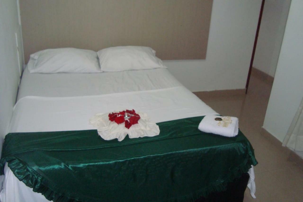 Hotel Velices Buga Eksteriør billede